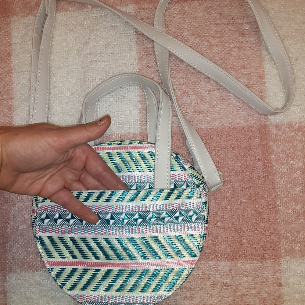 NWOT Rounded Patterned Crossbody - Picture 7 of 7